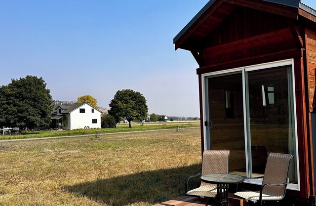 Charming Tiny Home in Frenchtown, easy commute to Missoula
