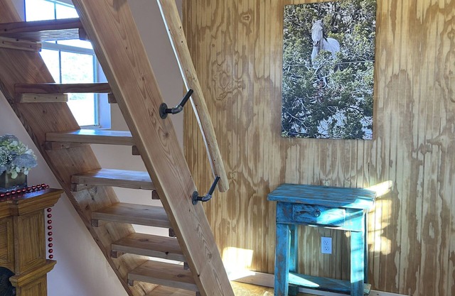 Charming Tiny House / Placitas Casita with great location, views, and Privacy