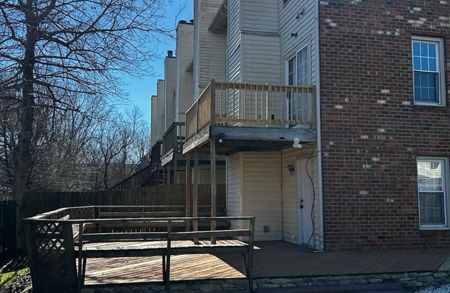 Charming townhome in welcoming Virginia Beach with WiFi, AC