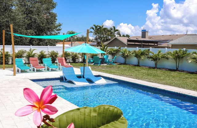CHARMING VACATION HOME#FREE HEATED POOL#IMG#AMI