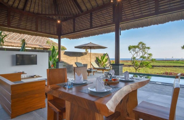 Charming villa 1 Bedroom private pool Vilas near beach