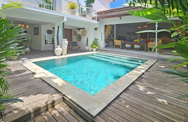 VILLA SEVEN A CANGU/PADONAN 15 MIN DE LA PLAGE