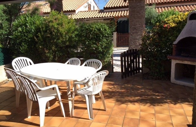 Villa T3 Mezzanine 6 pers. avec piscine, parking privé, proche plage et commerces