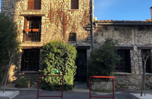 Charmante maison de village de 128 m2 à louer à 5 mn de Sommières