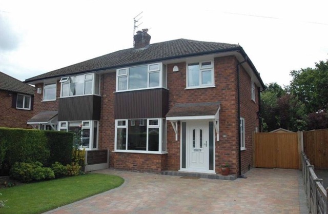 Charmante maison de village à Bramhall près de Manchester