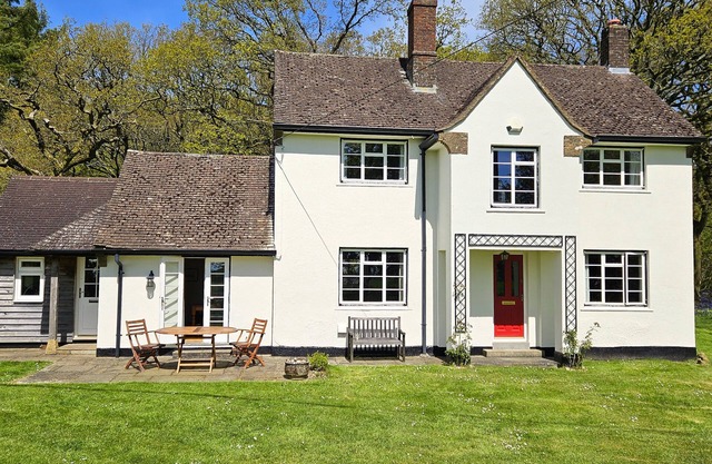 Chasewoods Farm Cottage, OGBOURNE ST GEORGE