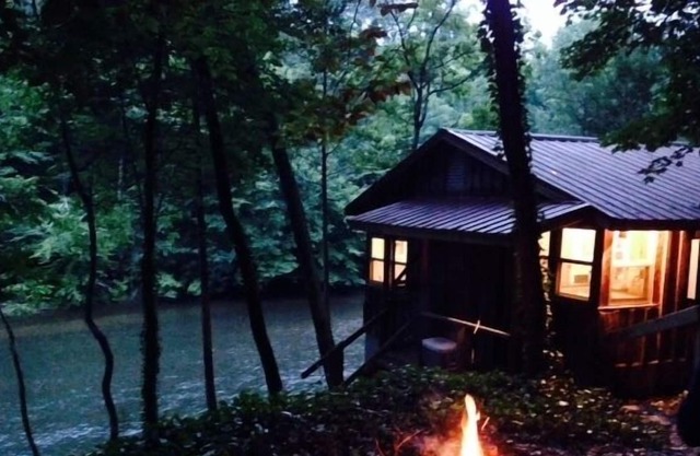 Chattooga Riverfront - Section II - 20 Ft De River - Seulement Location Riverfront
