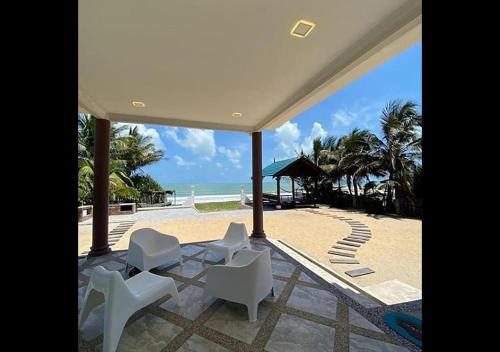 Che Beach House
