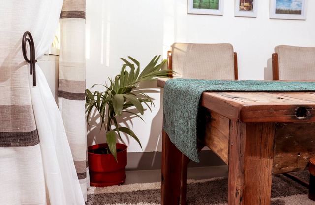 Cheerful 2BR townhouse w/wifi