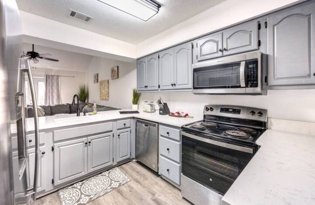 Cheerful 3 bedroom house with patio