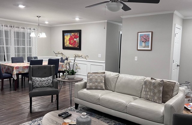 Cheerful 3-bedroom Ranch Home