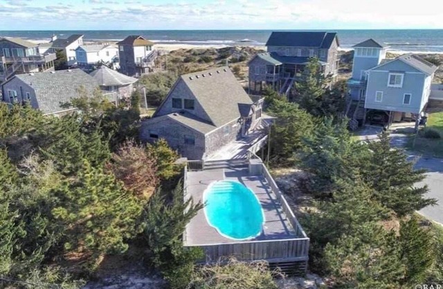 Cheerful, Semi Oceanfront, pet friendly, w/pool