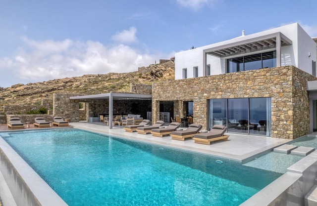 Chef included by Fantasia Villas: Ariadne’s Mitos Villa