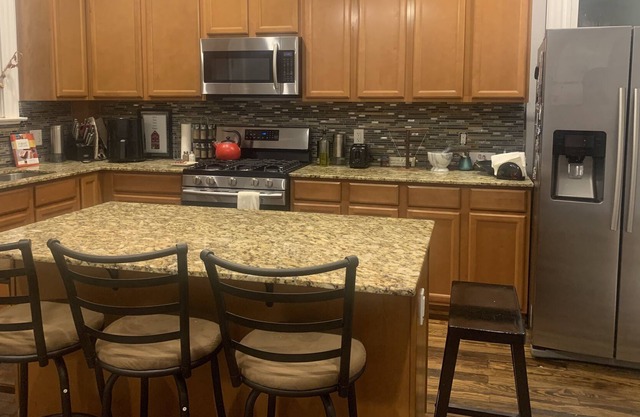 Chef’s kitchen home in walkable Northside, ten minutes from downtown Cincinnati