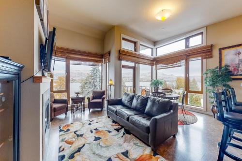 Chelan Resort Suites: The Penthouse Suite (#412)