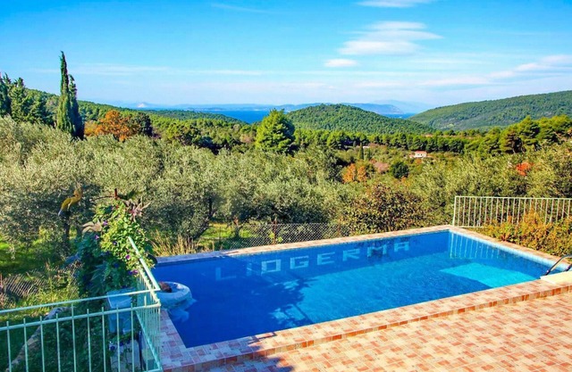 Cherry Cottage - Deux Chambres Villa, Couchages 4
