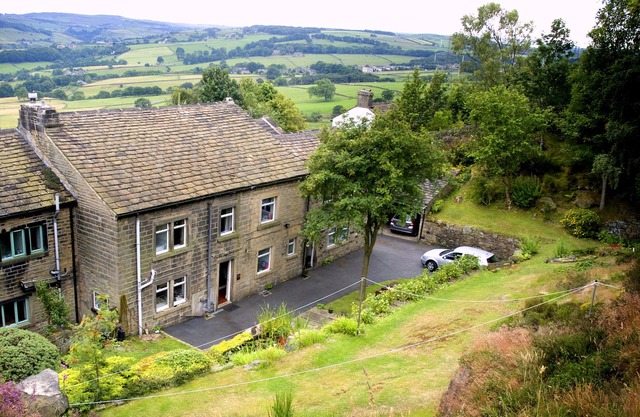 Cherry Tree Cottage accepte les animaux domestiques Ripponden près de Halifax Yorkshire.