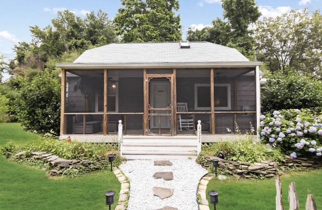Chesapeake Cabin