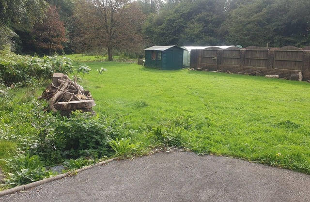 Chestnut Lodge Annex 1 bedroom 4 person chalet 5 mins from the railway station