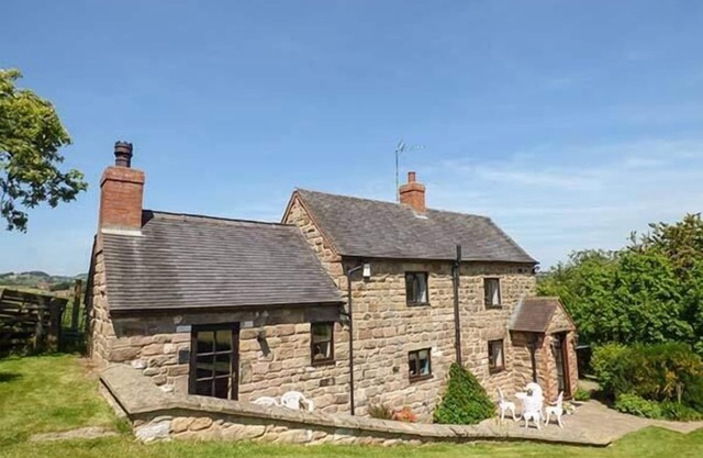 CHEVINSIDE COTTAGE, pet friendly à Belper, Ref 919593