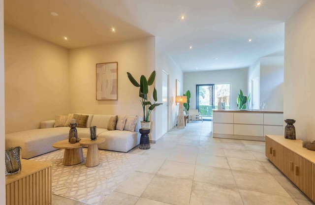Chic 3BR Apartment Mambo Beach Area Stay
