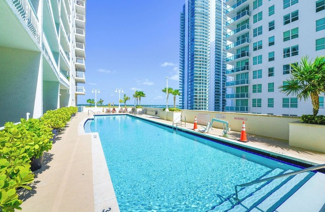 Chic Brickell Condos – Prime Location