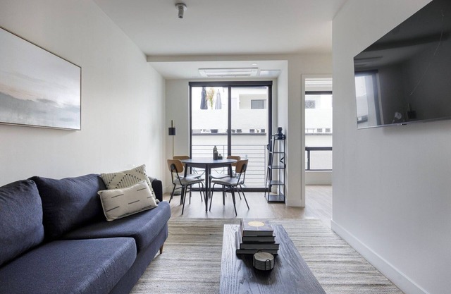 Chic Culver City 1BR w/ Pool, Gym & Sundeck, nr 405, by Blueground