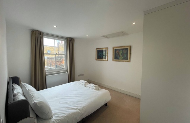 Chic Duplex London in Marylebone