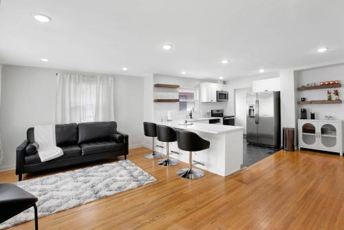 Chic Escape Near Mall of America