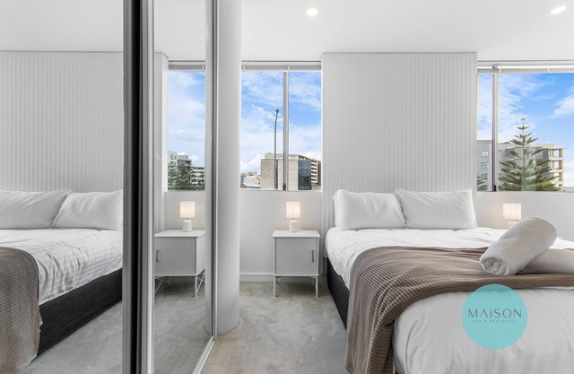 Chic Honeysuckle Apartment