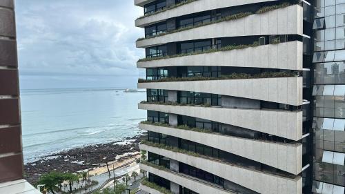 Chic hotel suite in fabulous Meireles Fortaleza with WiFi, fitness room