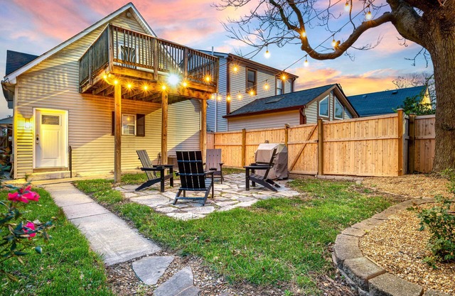 Chic Indianapolis Home w/ Patio < 2 Mi to Downtown