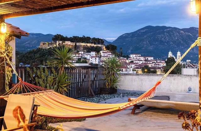 Chic Loft with Roof Garden and Panoramic View!
