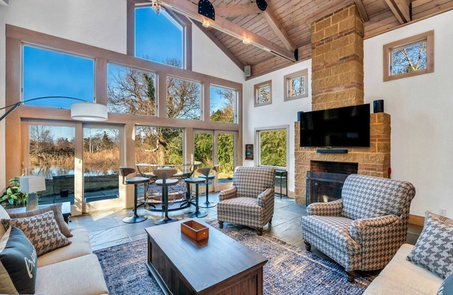 Chic Mattituck waterfront home with beautiful views, slate patio, secluded,...