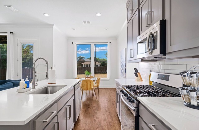 Chic Modern New Build - Great For Large Families