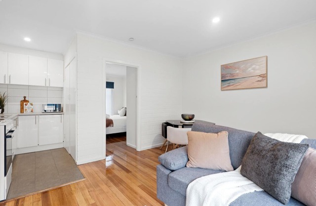 Chic Murrumbeena Retreat