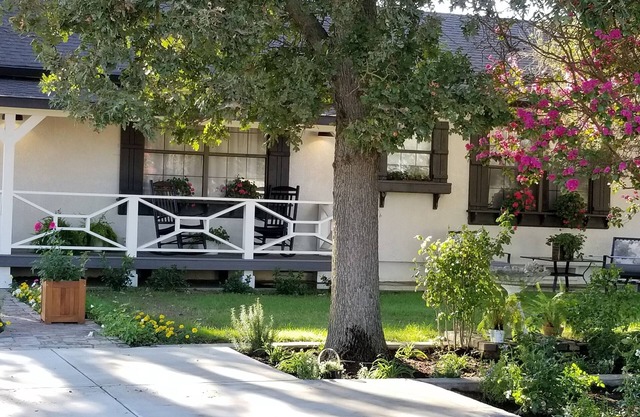 Ferme récemment restaurée dans le vieux vignoble de Zin