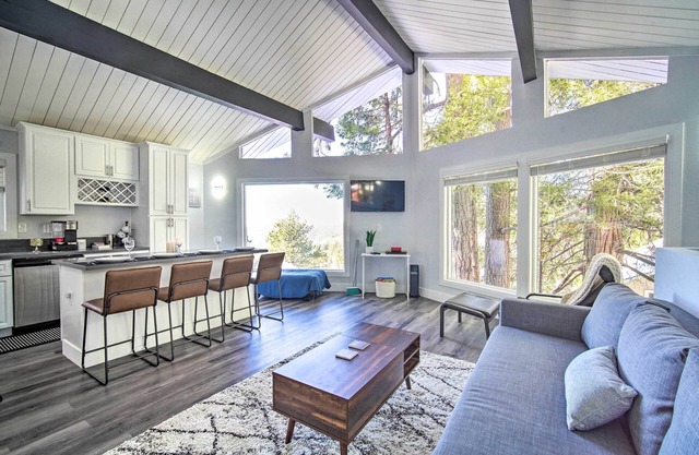 Chic Running Springs Forest Cabin w/ Deck!