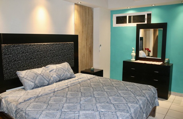Chic & Spacious Hideaway Just Minutes From Zona Romantica