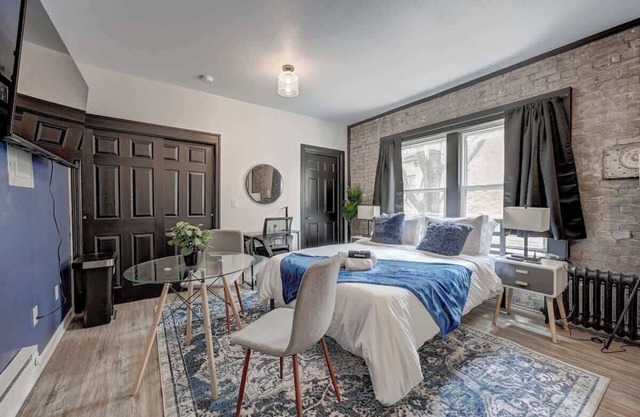 Stunning Studio McKinley Beach | BradySt Lowr East