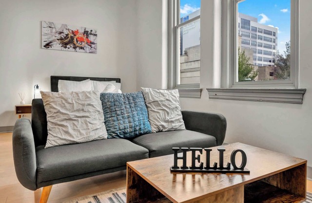 Chic Studio w/ Free Parking | Near Churchill Downs