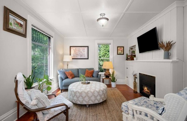 2BR 1BA, Small Town Feel, Pets Allowed