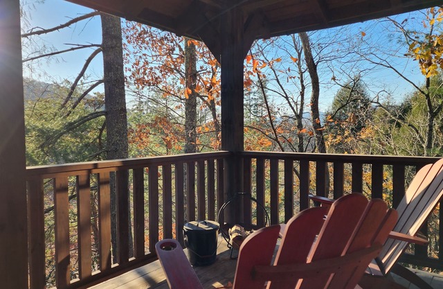 Location de chalet au village de Cheshire! Emplacement parfait et super mignon. Comprend un billet Biltmore!
