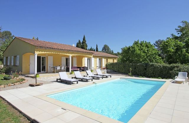 Villa pour enfants avec piscine privée