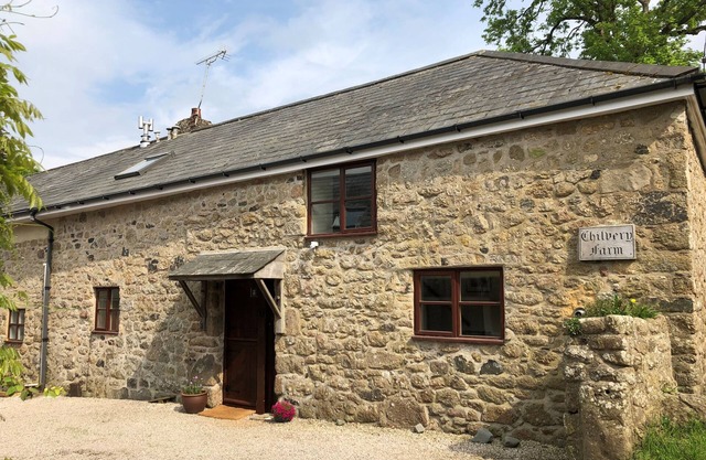Chilvery Farm Cottage, THROWLEIGH