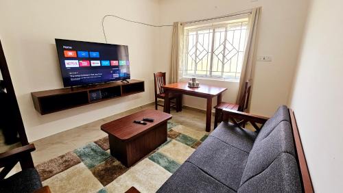 Chippy Service Apartments OMR No10