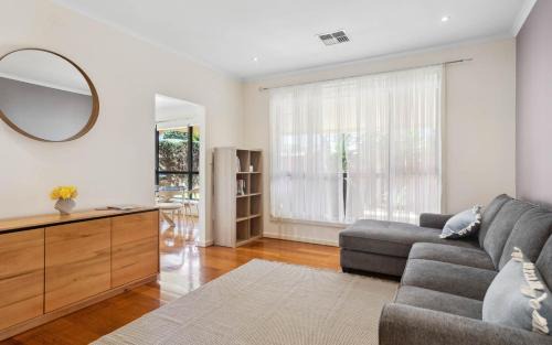 Chiton Rocks Court - Mini Oasis by the Sea