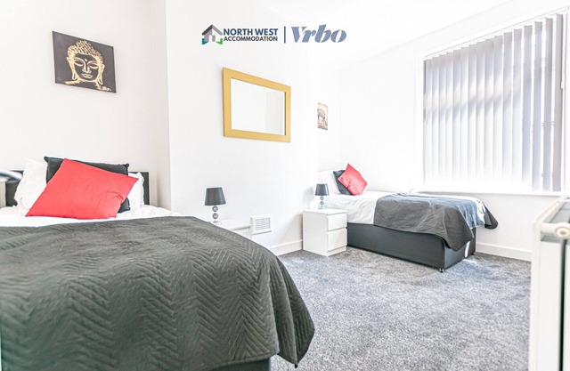 ✔3BR House✔Chorley✔For Families&Contractors✔StreetParking✔FreeWIFI