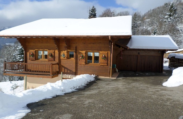 Noël à la montagne = 630€