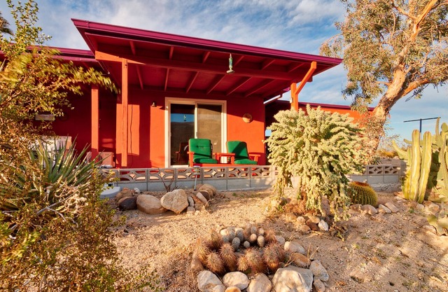 Chuck's Cabin dans une communauté de Joshua Tree